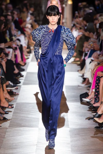 Look 13